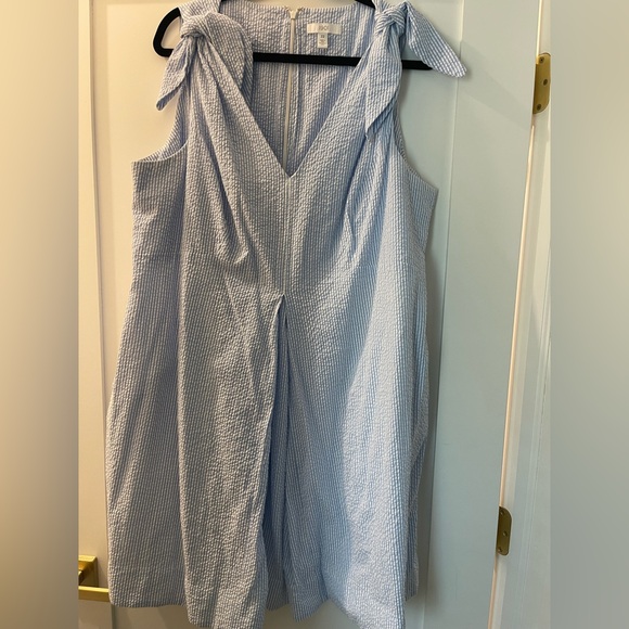 1901 Dresses & Skirts - 1901 Light Blue and White Seersucker Dress